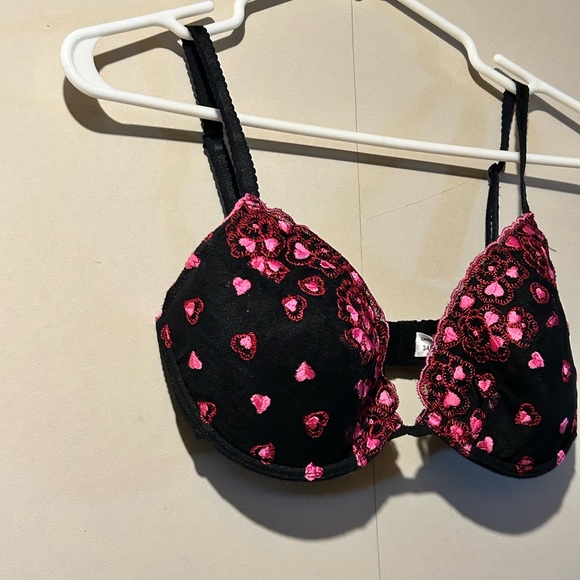 🌸 Early 2000‘s Black Bra with Pink Hearts - Picture 3 of 5